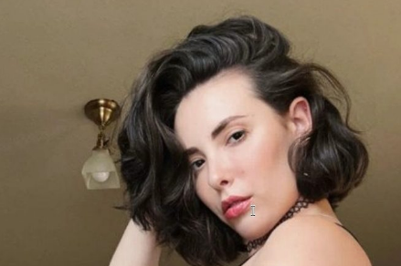 【PC/汉化/真人/SLG游戏/9.66G】妻子的电话 (A Wife&rsquo;s Phone)  Ver0.8.7 汉化版+真人SLG游戏+9.66G